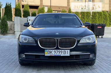 Седан BMW 7 Series 2012 в Ровно