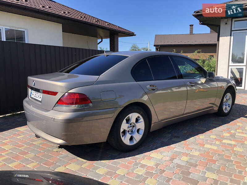 Седан BMW 7 Series 2004 в Києві