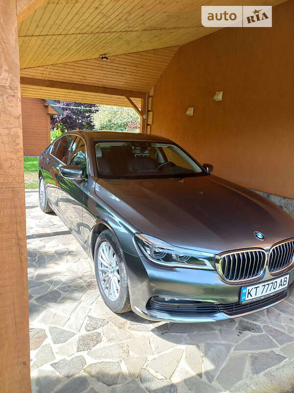 Седан BMW 7 Series 2018 в Калуше