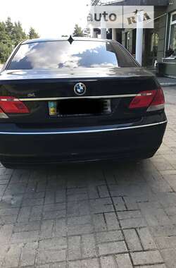 Седан BMW 7 Series 2005 в Львові