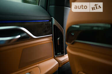 Седан BMW 7 Series 2016 в Ужгороде