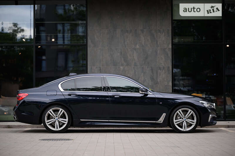 Седан BMW 7 Series 2016 в Ужгороде