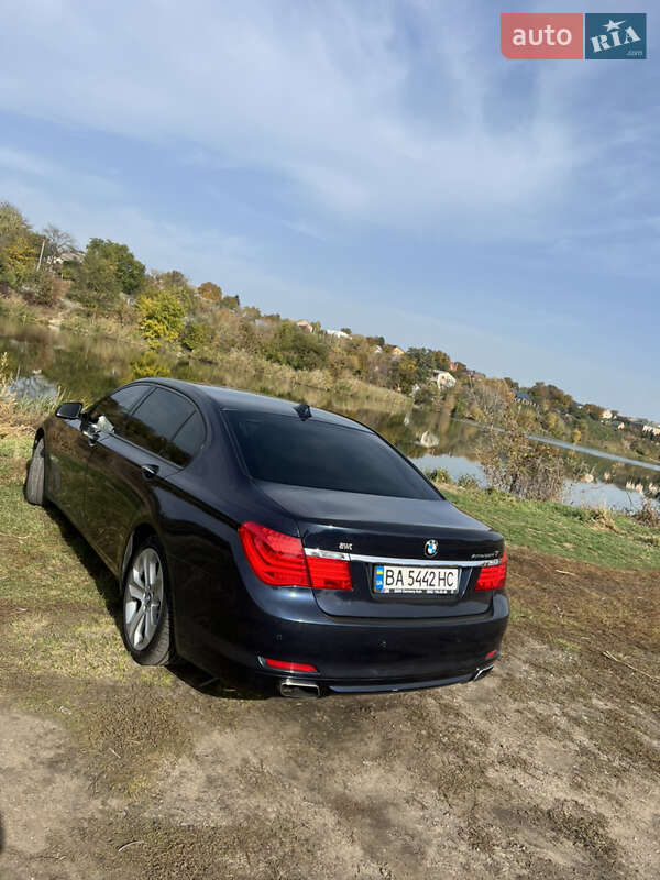 Седан BMW 7 Series 2010 в Кропивницком фото 12 Седан BMW 7 Series 2010 в Кропивницком