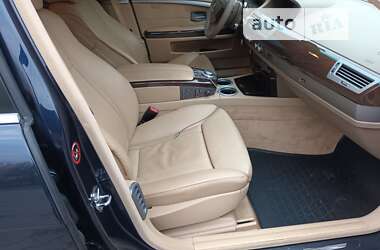 Седан BMW 7 Series 2008 в Стрию