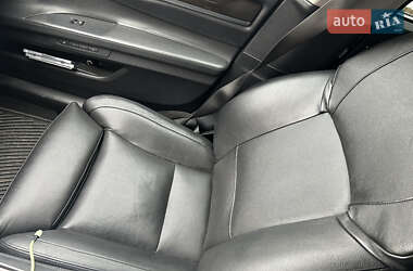 Седан BMW 7 Series 2011 в 