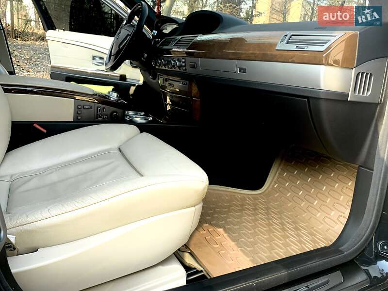 Седан BMW 7 Series 2005 в Тернополі