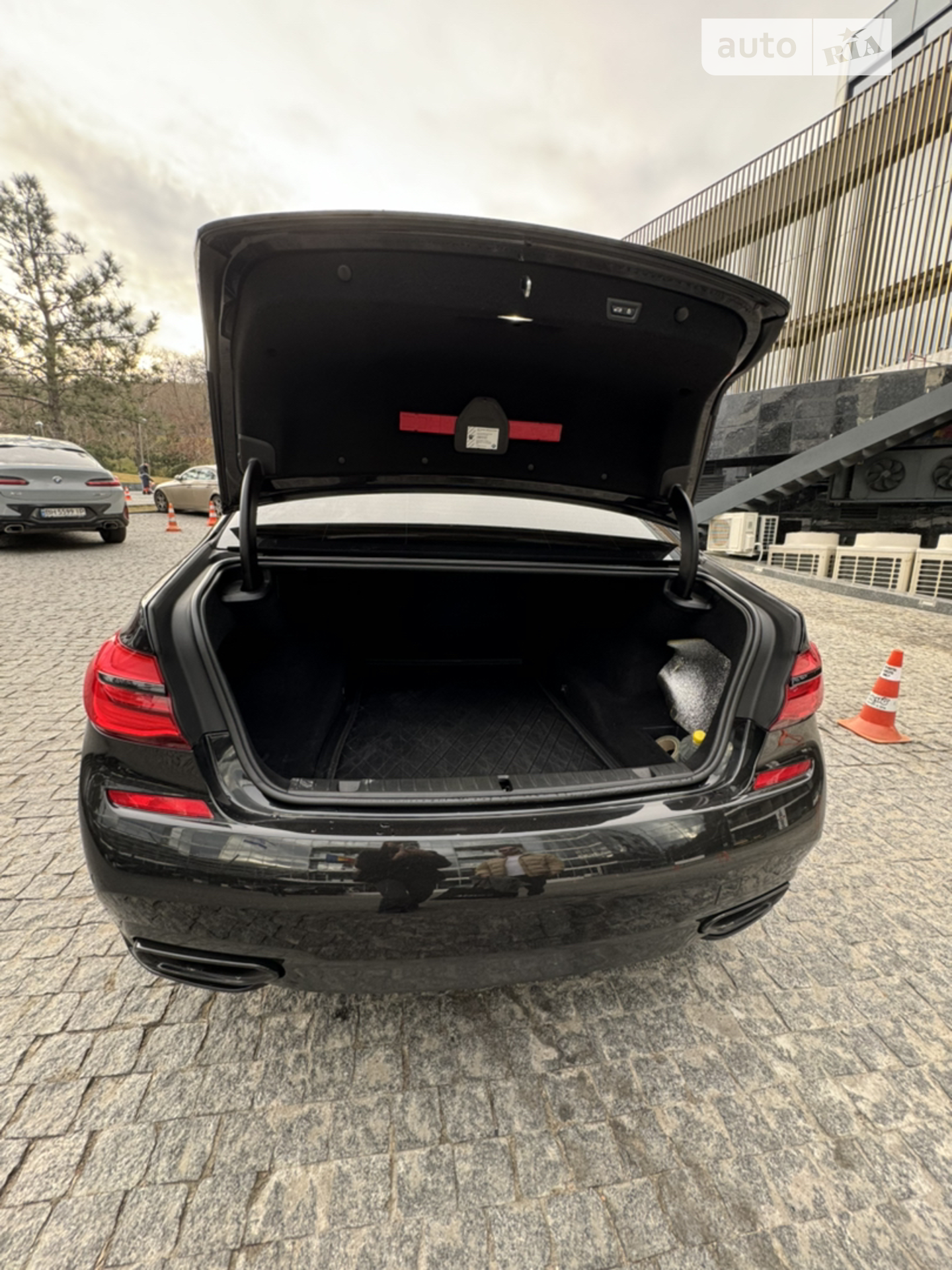 2015 BMW 7er - мініатюра 6