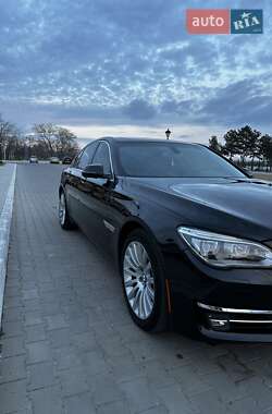 Седан BMW 7 Series 2013 в Измаиле