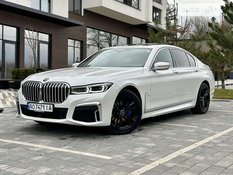 Седан BMW 7 Series 2019 в Ужгороде