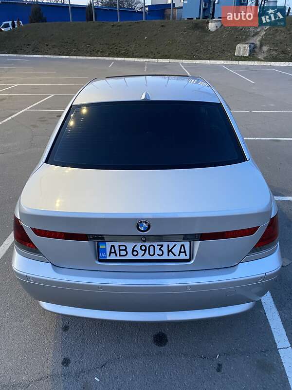 Седан BMW 7 Series 2003 в Черноморске