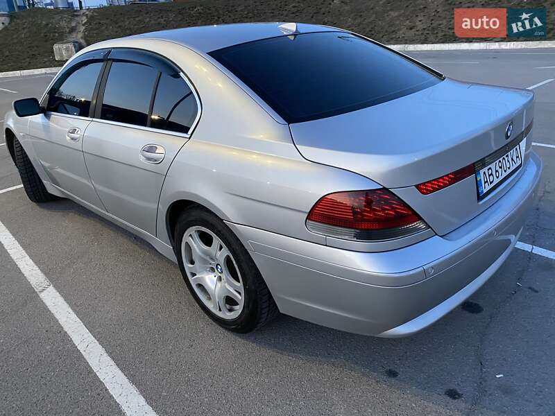 Седан BMW 7 Series 2003 в Черноморске