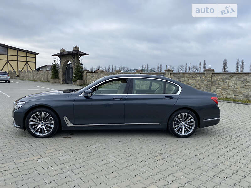 BMW 7 Series 2015