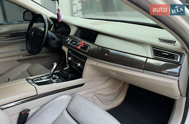 Седан BMW 7 Series 2009 в Коломые