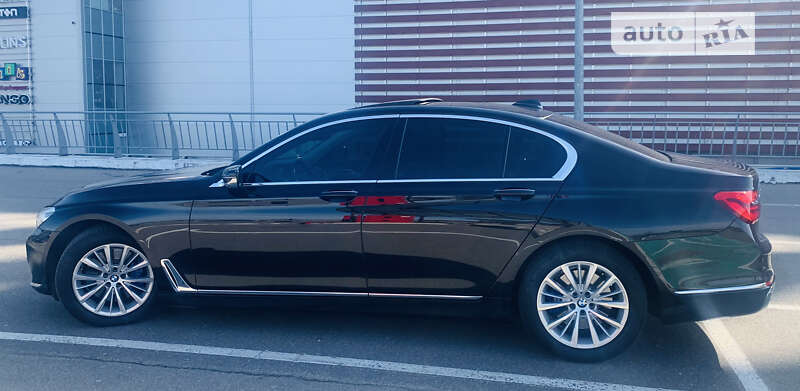 Седан BMW 7 Series 2017 в Киеве