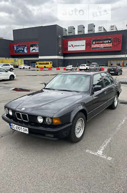 Седан BMW 7 Series 1990 в Киеве