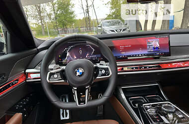 Седан BMW 7 Series 2023 в Дніпрі