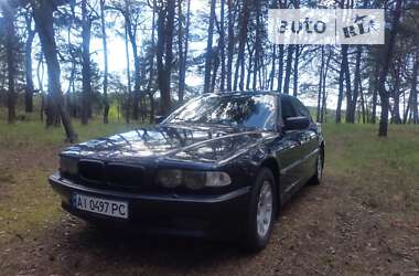 Седан BMW 7 Series 2000 в Вышгороде