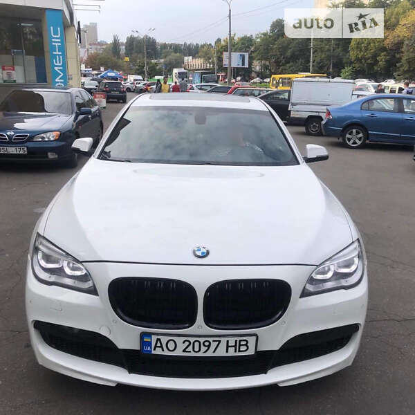 Седан BMW 7 Series 2012 в Ужгороді