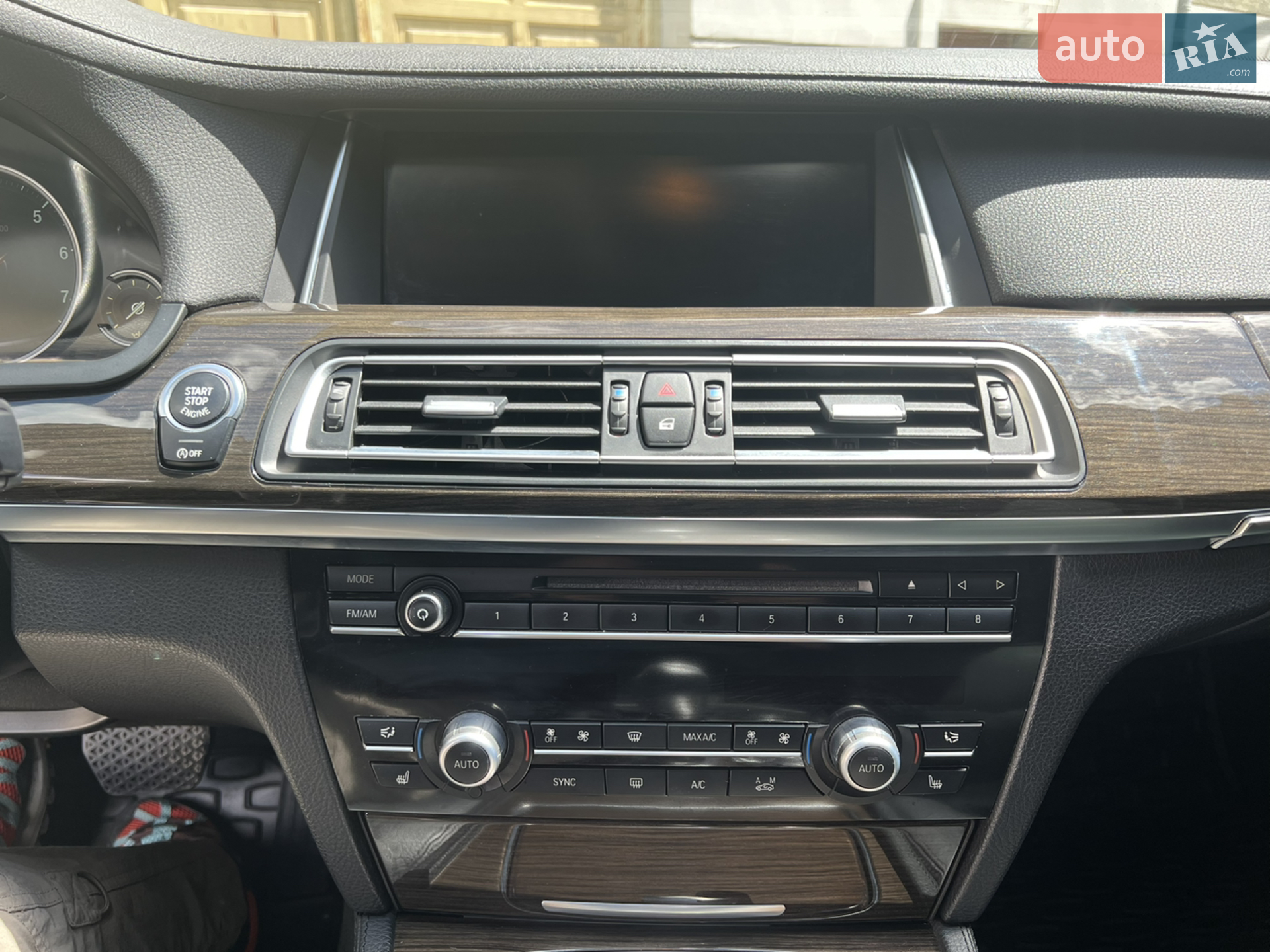 2015 BMW 7er - мініатюра 8