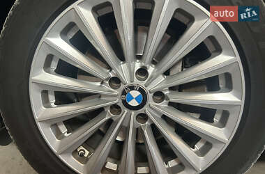 Седан BMW 7 Series 2011 в 