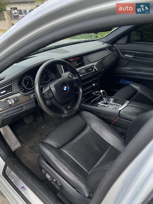 Седан BMW 7 Series 2014 в Косове