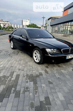 Седан BMW 7 Series 2007 в Вараші