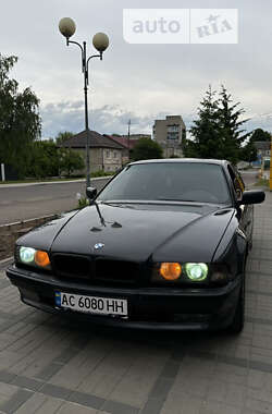 Седан BMW 7 Series 1995 в Горохові