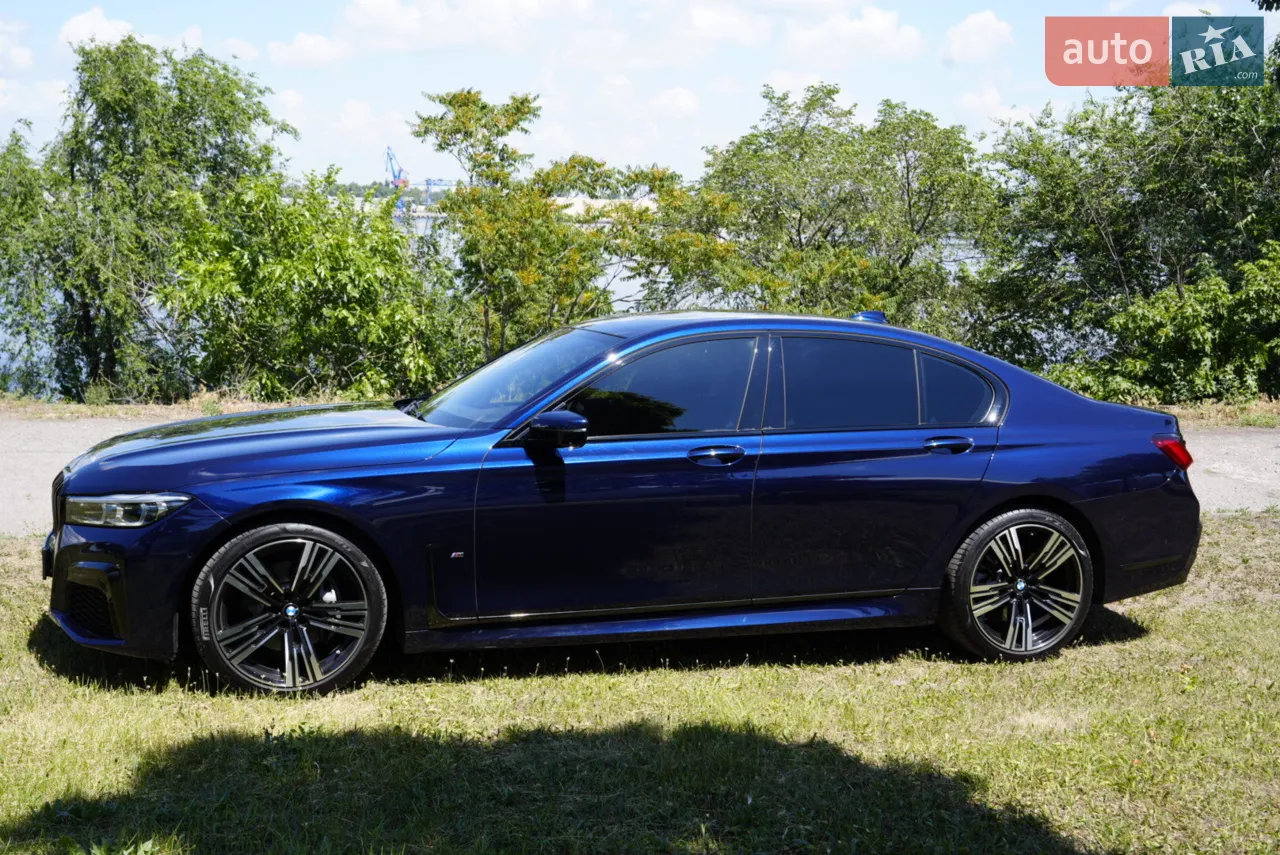 2017 Audi S8 - мініатюра 28
