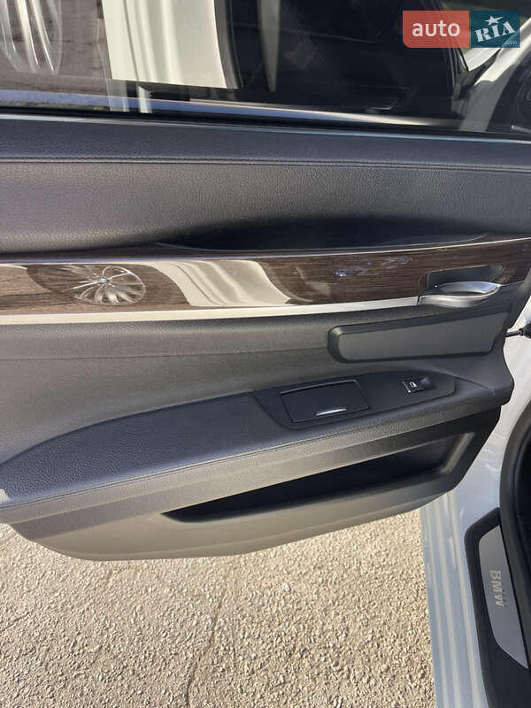 Седан BMW 7 Series 2011 в Полтаве фото 27 Седан BMW 7 Series 2011 в Полтаве
