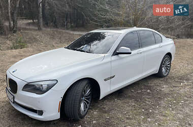 Седан BMW 7 Series 2011 в 