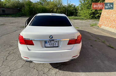 Седан BMW 7 Series 2011 в 