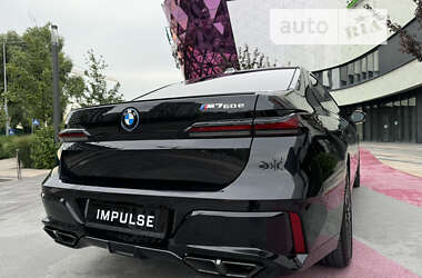 Седан BMW 7 Series 2024 в 