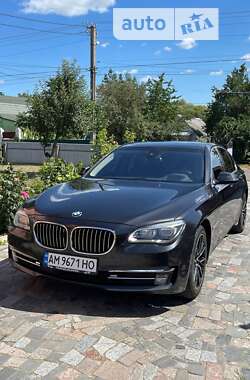 Седан BMW 7 Series 2014 в Ружине