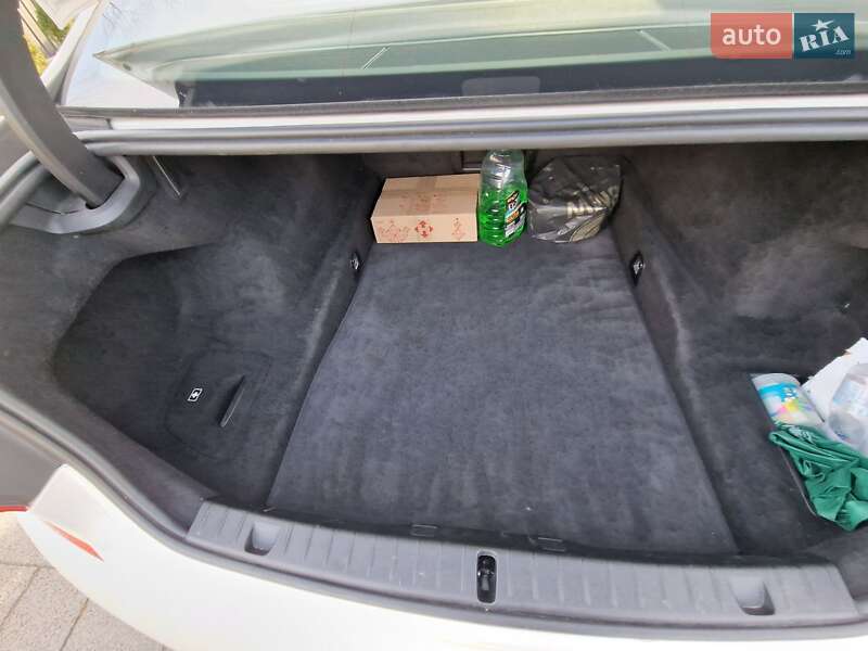 Седан BMW 7 Series 2017 в Киеве фото 32 Седан BMW 7 Series 2017 в Киеве