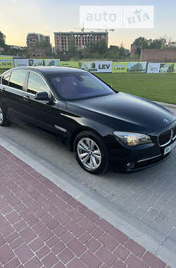 Седан BMW 7 Series 2009 в Львові