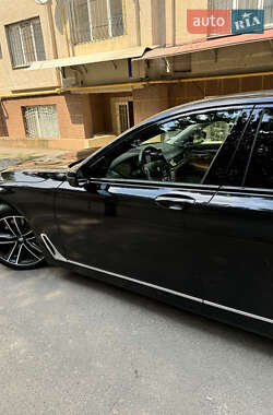 Седан BMW 7 Series 2018 в 