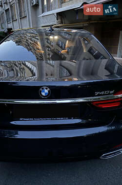 Седан BMW 7 Series 2018 в 