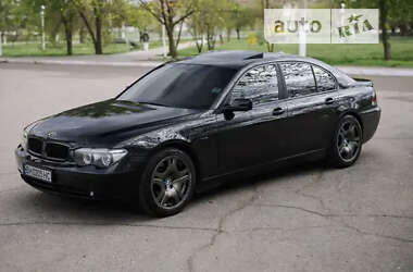 Седан BMW 7 Series 2004 в Измаиле