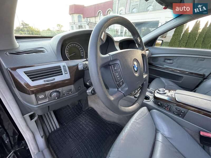 Седан BMW 7 Series 2001 в Львові