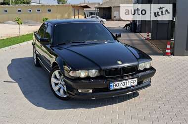 Седан BMW 7 Series 2001 в Шумске