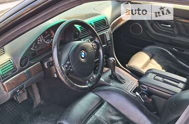 Седан BMW 7 Series 2001 в Шумске