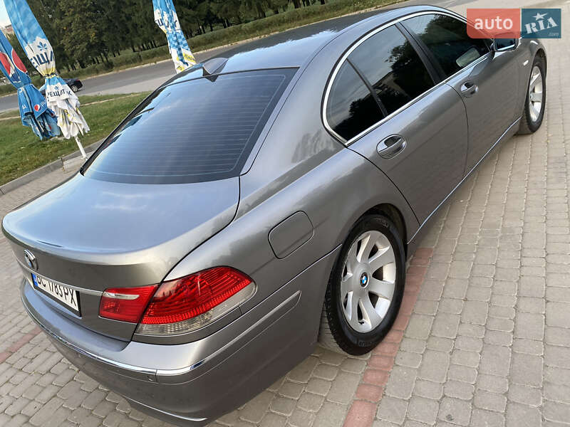 Седан BMW 7 Series 2005 в Новом Роздоле