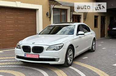 Седан BMW 7 Series 2011 в Косові