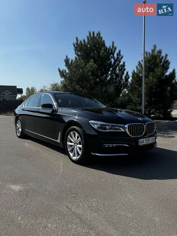 Седан BMW 7 Series 2015 в Києві фото 3 Седан BMW 7 Series 2015 в Києві