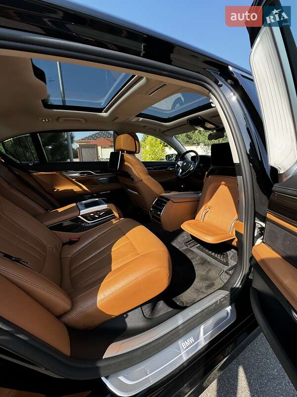 Седан BMW 7 Series 2015 в Києві фото 22 Седан BMW 7 Series 2015 в Києві
