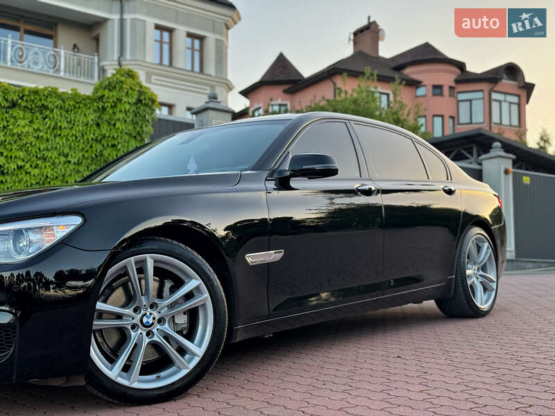 Седан BMW 7 Series 2013 в Чернівцях