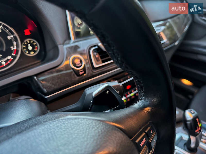 Седан BMW 7 Series 2013 в Чернівцях