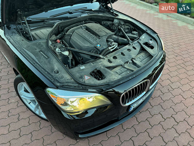 Седан BMW 7 Series 2013 в Чернівцях