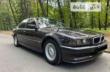 Седан BMW 7 Series 1995 в Черновцах