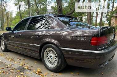 Седан BMW 7 Series 1995 в Черновцах